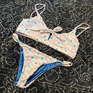 Mahkia Kinis Bikini Set